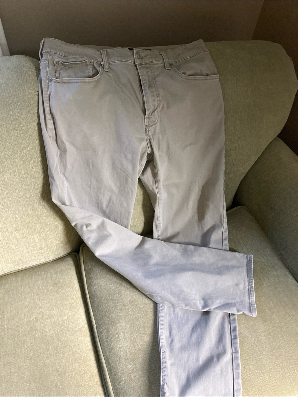 Lucky Brand Men’s Khaki pants. 36/30